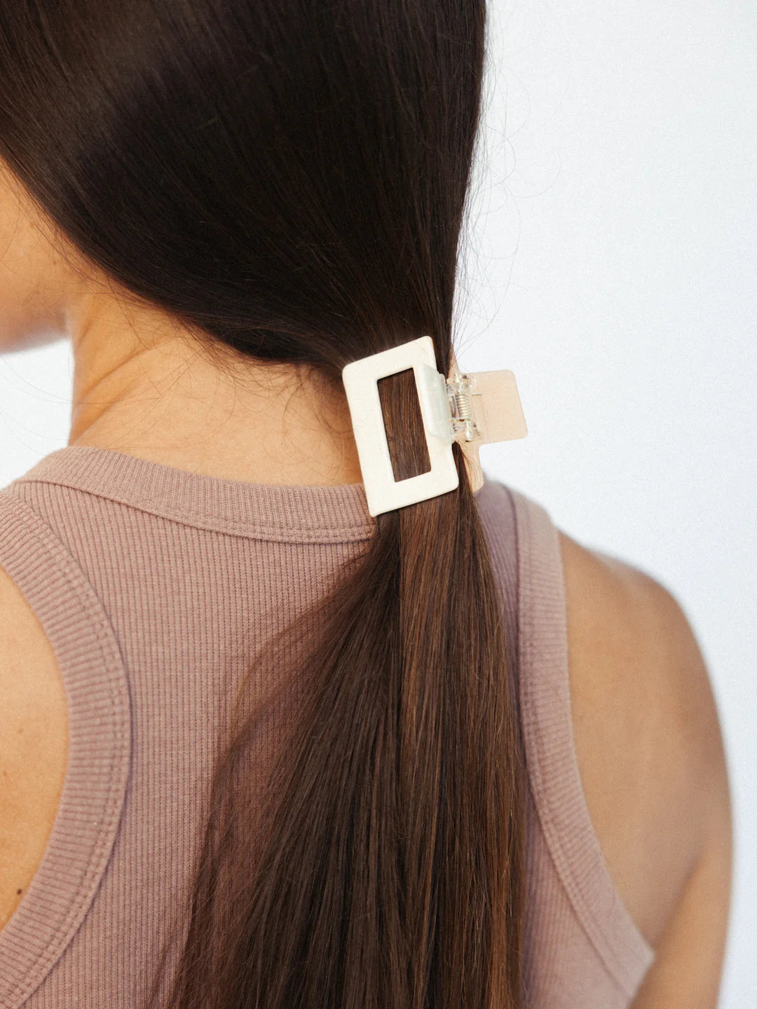 NAT + NOOR Two Tone Hair Claw