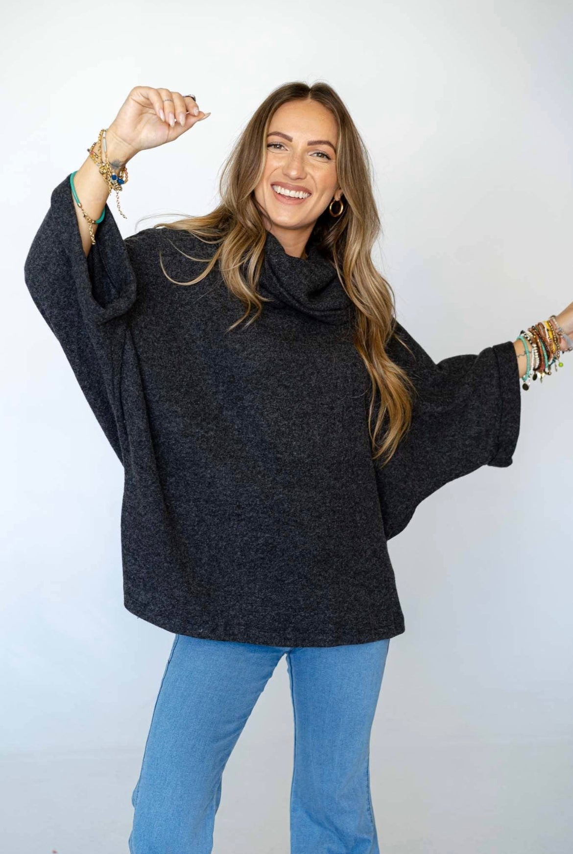 Oversized turtleneck sweater in charcoal